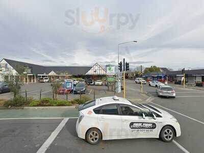 Bailies Bar And Restaurant