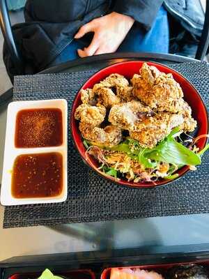 Aki Sushi & Japanese Cafe