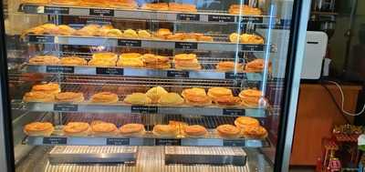 Green Apple Cafe & Bakery