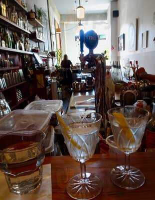 Poquito Cafe And Bar