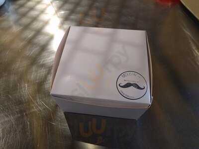 Moustache Milk & Cookie Bar