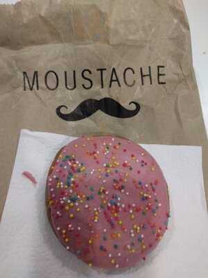 Moustache Milk & Cookie Bar
