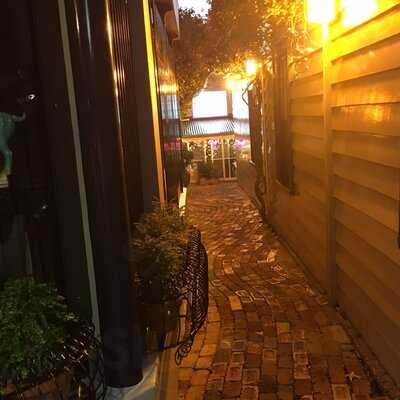 Di Mare Restaurant & Cafe