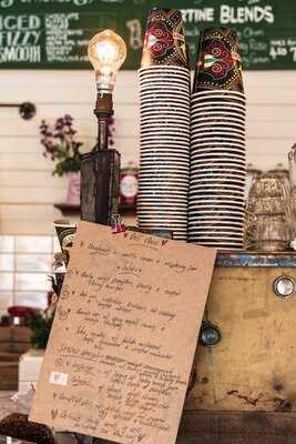 Queen Sally's Diamond Deli