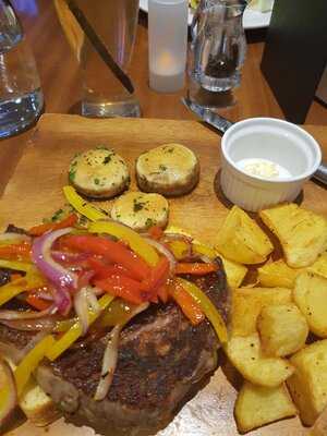 Princes On Dowling Street Restaurant And Bar