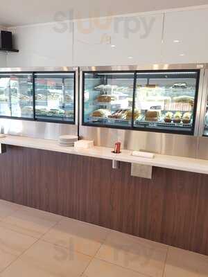 Te Kowhai Village Cafe