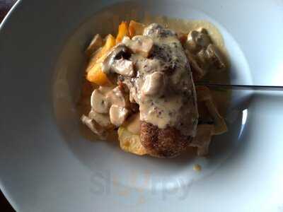 Nicolino Restaurant & Cube Bar