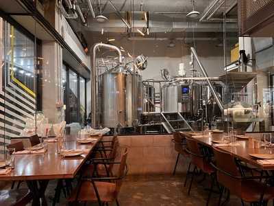 Whistling Sisters Brewery & Fermentery