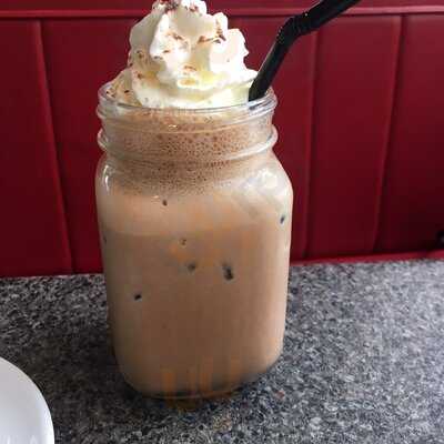 Ronnies Cafe And Bakery