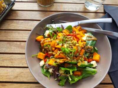 Sugarhorse Bar And Eatery