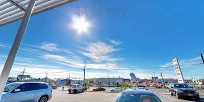 Sugarhorse Bar And Eatery