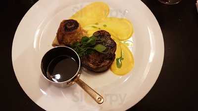 Zest Restaurant & Bar