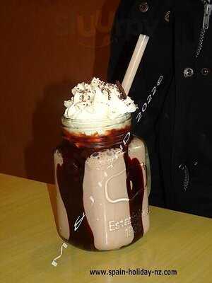 Matteblack Cafe & Catering