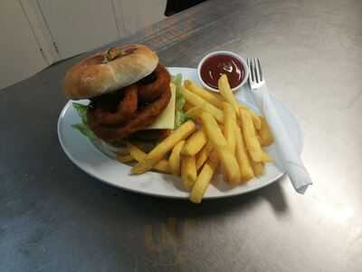 Croque-o-dile In The Gardens