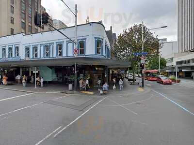 Sal's Authentic New York Pizza