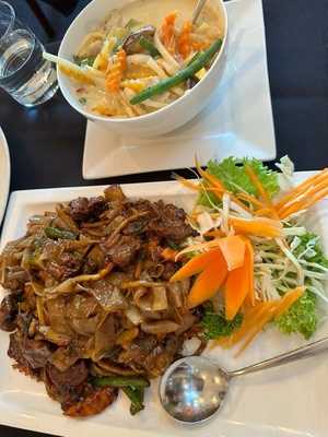 Sanehs Thai Restaurant