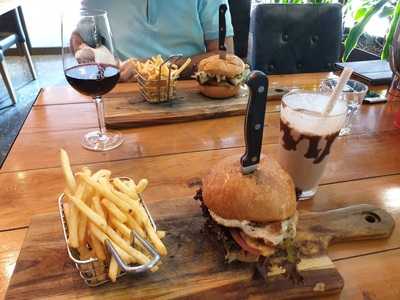 Johnny Barrs Auckland