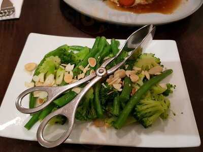 Five Restaurant & Bar