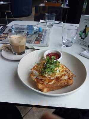 The Square Restaurant