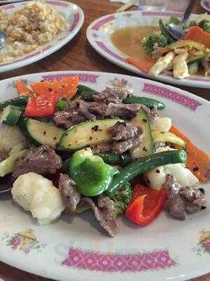 Long Xiang Chinese Restaurant