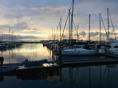 Salinity Restaurant & Bar