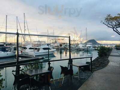 Salinity Restaurant & Bar