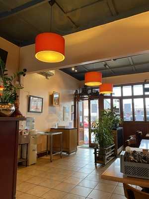 Zap 2 Thai Cafe & Bar