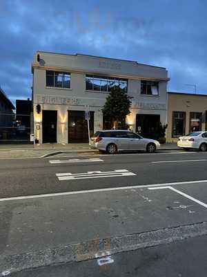 Engineers Bar Gastro Pub