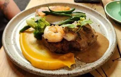 Talisman Hotel, Restaurant And Garden Bar