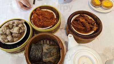 Sun World Chinese Restaurant