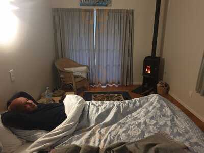 Currach Irish Pub & The Innkeeper's Lodge