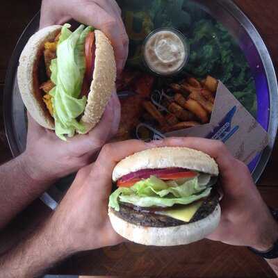 Burgerfuel Botany Downs