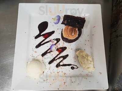 Central Park Bar & Kitchen