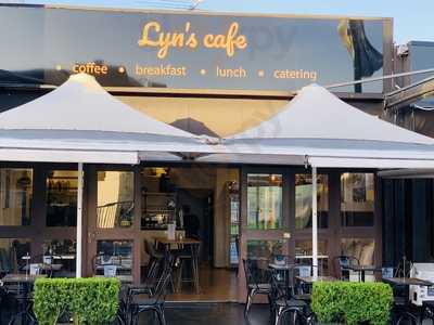 Lyn's Cafe