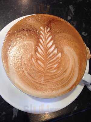 Sevantis Restaurant & Cafe