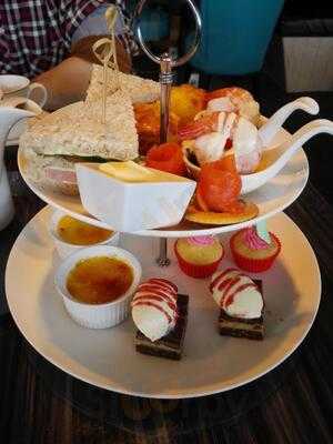 Sevantis Restaurant & Cafe