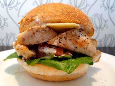 Sevantis Restaurant & Cafe