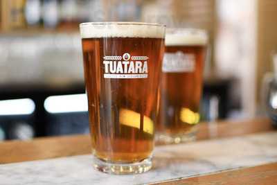 Scarlett Slimms And Lucky