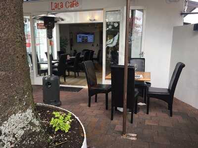 La La Cafe And Bar