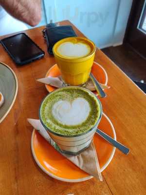 Hinemoa Street Organic Cafe