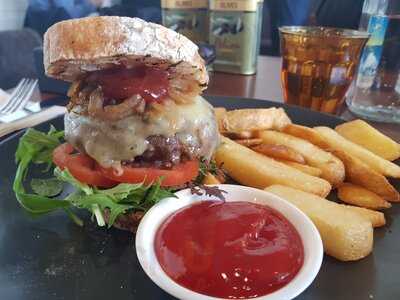 Mojo Viaduct Harbour