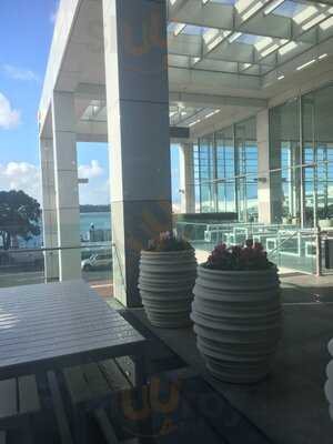 Mojo Viaduct Harbour