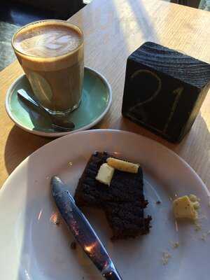 Mojo Viaduct Harbour