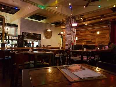 Chooky's Pub & Pantry