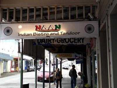 Naan Indian Bistro Ad Tandoor