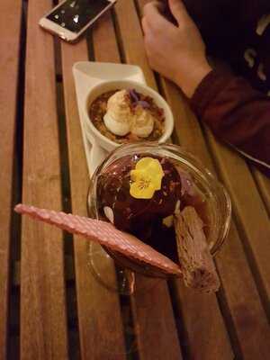 Bedford Soda & Liquor