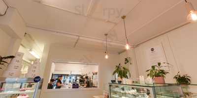 Bluebells Cakery - Kingsland