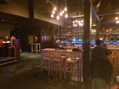 Empire Bar & Izakaya