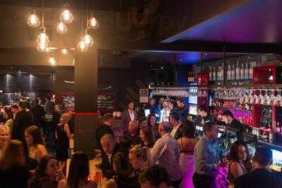 Empire Bar & Izakaya