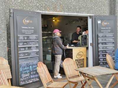 Tuatua Cafe